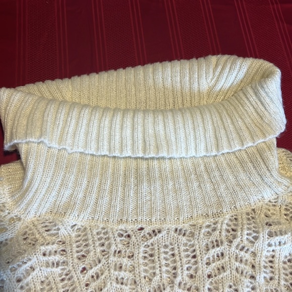 Roz & Ali Women’s sweater - cream and silver glitter - Picture 3 of 11